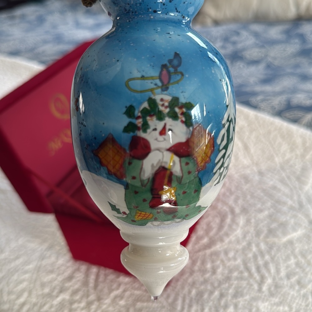 NE' QUA ART ~ SNOW ANGEL
THE EDITH  COLLECTION GLASS  CHRISTMAS TREE ORNAMENT